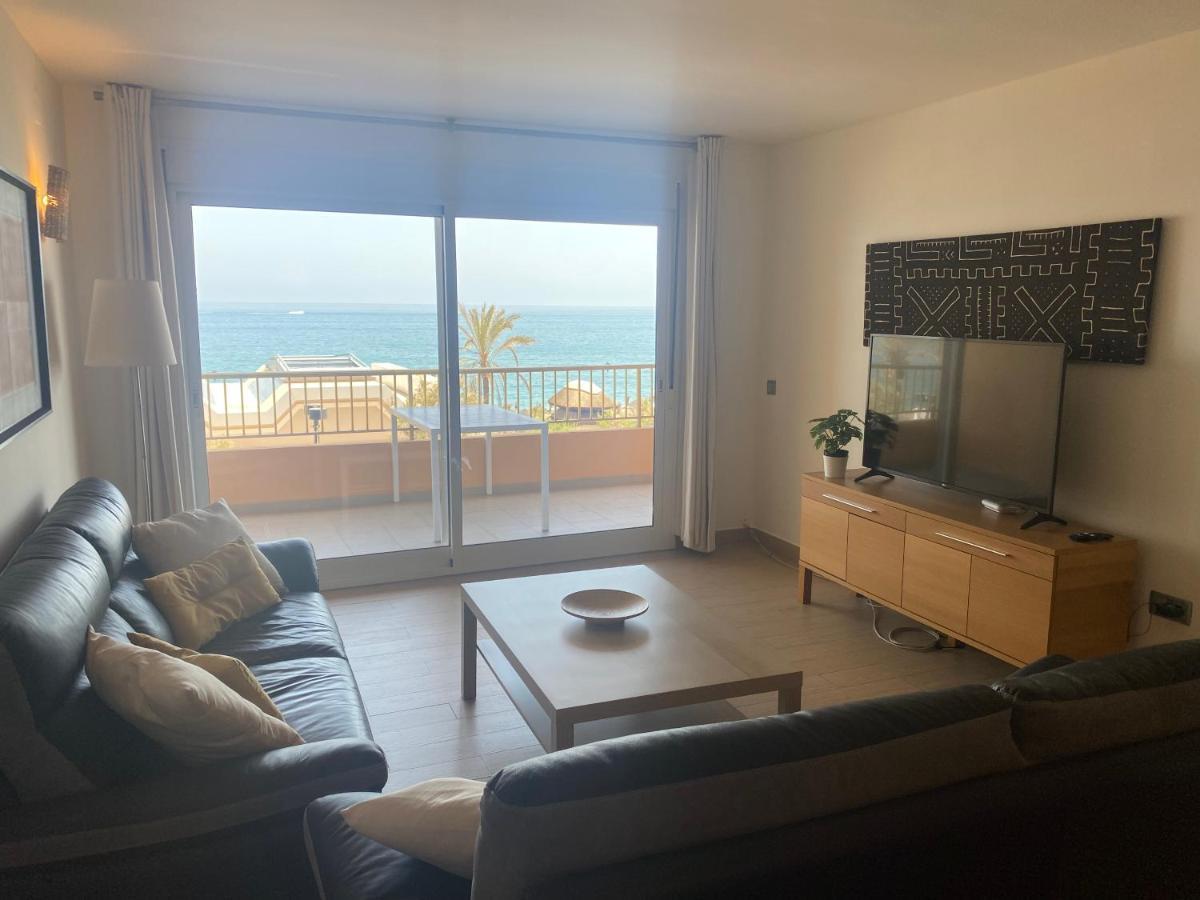 Albamar Frontline Beach Apartment 3 Bedrooms Фуeнхирола Екстериор снимка