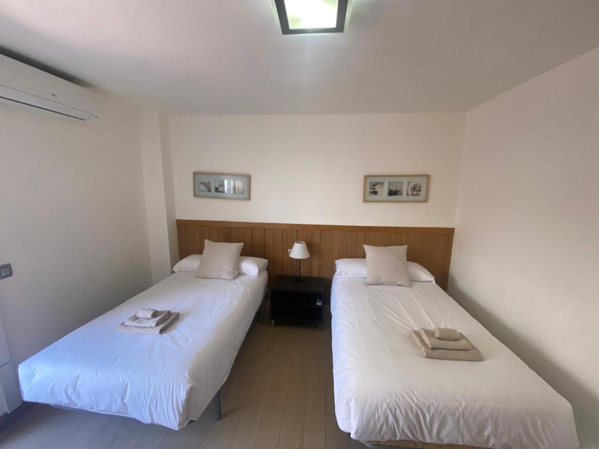 Albamar Frontline Beach Apartment 3 Bedrooms Фуeнхирола Екстериор снимка