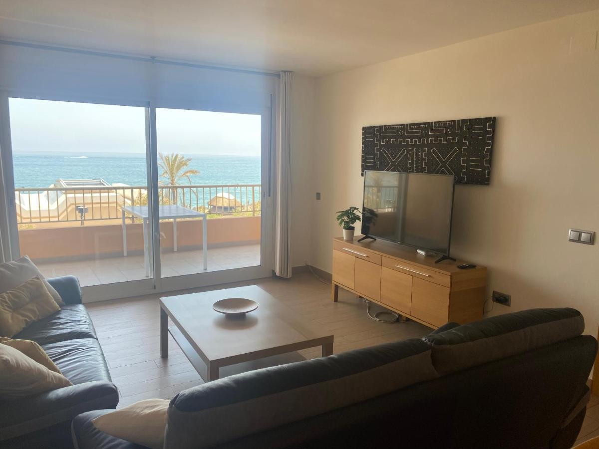 Albamar Frontline Beach Apartment 3 Bedrooms Фуeнхирола Екстериор снимка