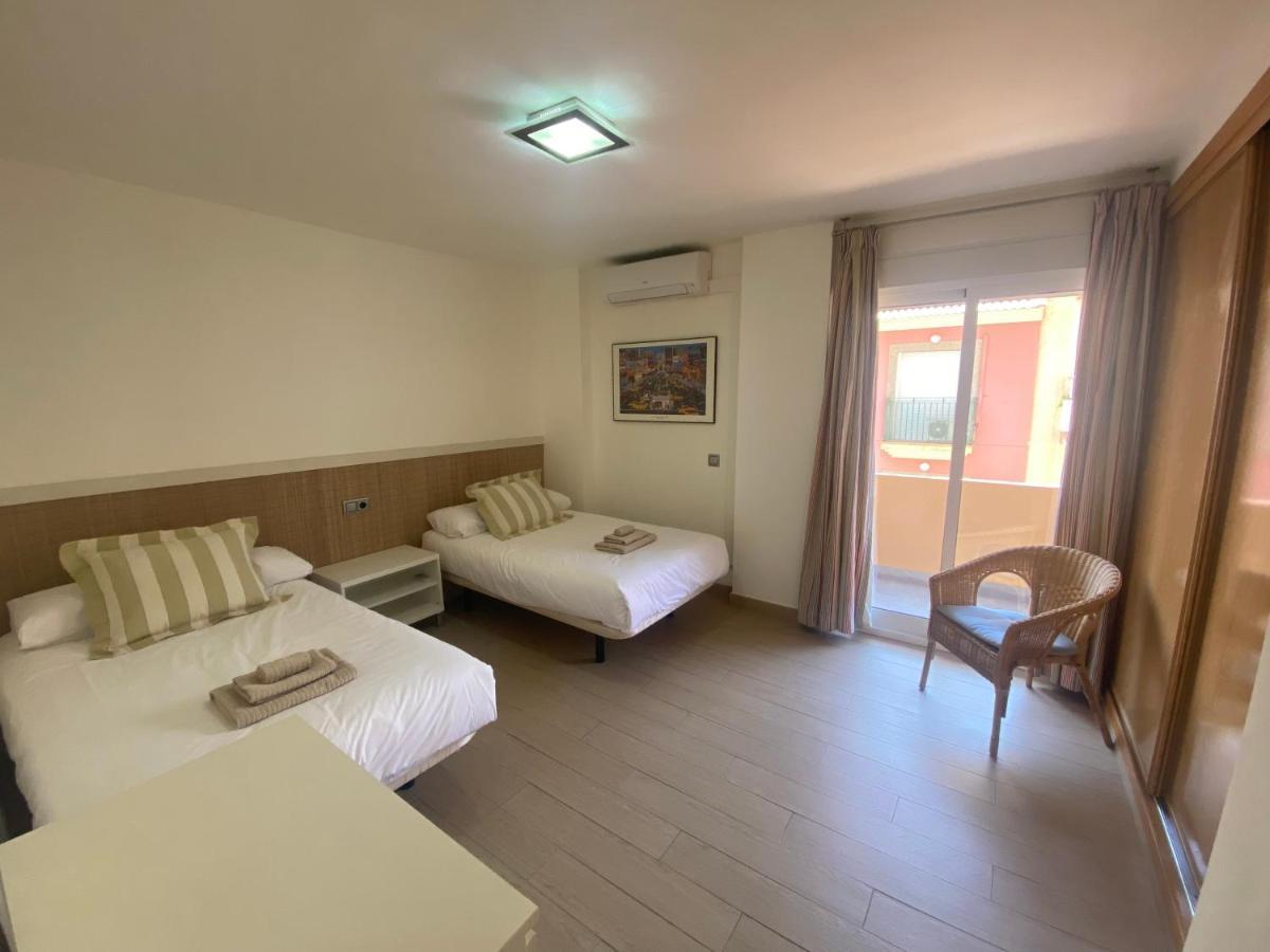 Albamar Frontline Beach Apartment 3 Bedrooms Фуeнхирола Екстериор снимка