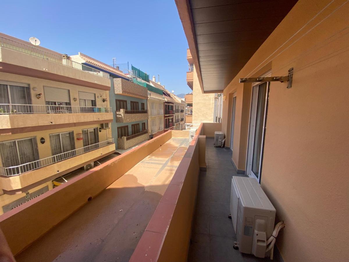 Albamar Frontline Beach Apartment 3 Bedrooms Фуeнхирола Екстериор снимка